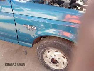 1994 Ford F-350 with VIN 1FTJW35K2REA09247, listed as a IAAI auction lot 42700543 with 157,000 mi miles and . Bid and sale history available at DreamBid. Image 6.