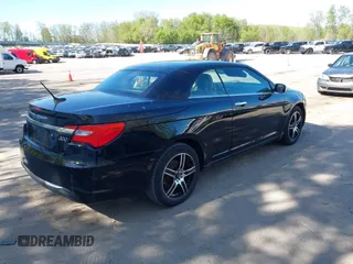 2011 Chrysler 200 Limited with VIN 1C3BC7EG2BN555752, listed as a IAAI auction lot 42222506 with 89,514 mi miles and . Bid and sale history available at DreamBid. Image 4.