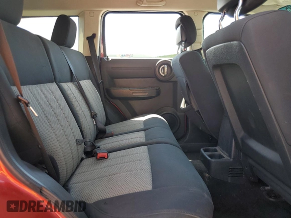 2010 Dodge Nitro Heat with VIN 1D4PT4GKXAW156990, listed as a Copart auction lot 54610695 with 180,620 mi miles and Salvage title. Bid and sale history available at DreamBid. Image 10.