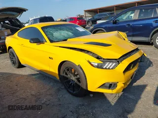 2015 Ford Mustang GT z VIN 1FA6P8CF3F5403329, wystawiony jako IAAI lot #42163169 z przebiegiem 135 595 mil mil oraz . Historia ofert i sprzedaży dostępna na DreamBid. Obrazek 1.