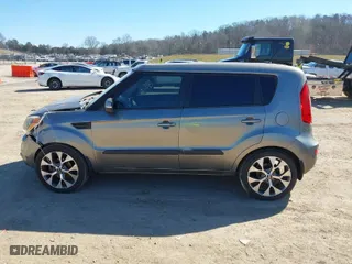 2013 Kia Soul + with VIN KNDJT2A65D7576335, listed as a IAAI auction lot 41629622 with 183,319 mi miles. Bid and sale history available at carsss.com. Image 14.