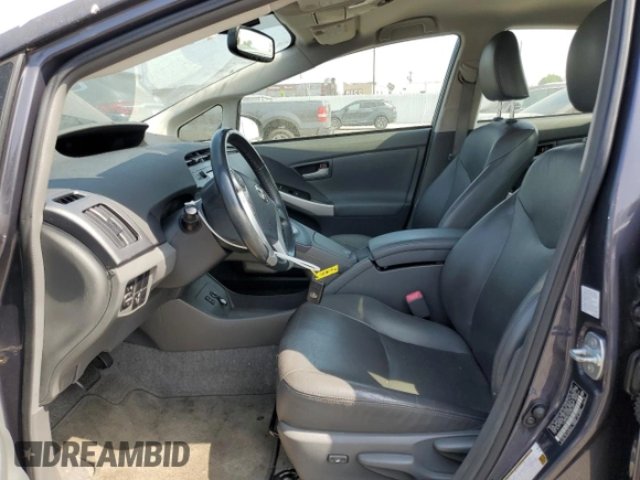 2011 Toyota Prius I z VIN JTDKN3DU7B0324753, wystawiony jako Copart lot #58086275 z przebiegiem 118 800 mil mil oraz Czysty tytuł • Clean title. Historia ofert i sprzedaży dostępna na DreamBid. Obrazek 7.