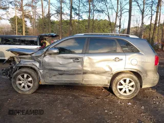 2012 Kia Sorento LX with VIN 5XYKTDA23CG243663, listed as a IAAI auction lot 41160965 with 113,317 mi miles. Bid and sale history available at carsss.com. Image 15.