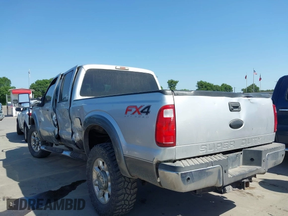 2012 Ford F-250 XL z VIN 1FT7W2BT7CEB38710, wystawiony jako IAAI lot #42003398 z przebiegiem 315 906 mil mil oraz . Historia ofert i sprzedaży dostępna na DreamBid. Obrazek 14.