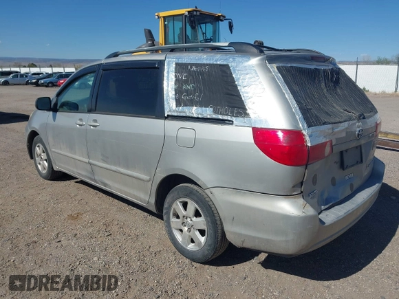 2007 Toyota Sienna CE with VIN 5TDZK23C77S058410, listed as a IAAI auction lot 42110787 with 181,735 mi miles. Bid and sale history available at carsss.com. Image 3.