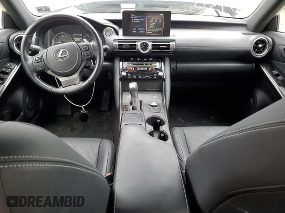 2021 Lexus IS 300 z VIN JTHCA1D26M5117150, wystawiony jako Copart lot #52930965 z przebiegiem 16 858 mil mil oraz Szkoda całkowita • Salvage title. Historia ofert i sprzedaży dostępna na DreamBid. Obrazek 8.