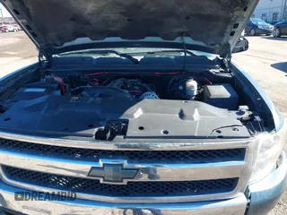 2008 Chevrolet Silverado 1500 1LT with VIN 3GCEC13058G241848, listed as a IAAI auction lot 41666528 with 192,032 mi miles and . Bid and sale history available at DreamBid. Image 10.