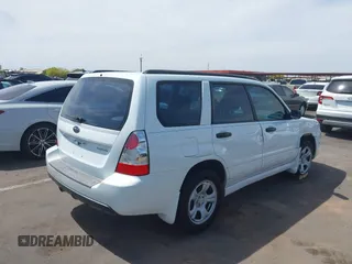 2007 Subaru Forester X with VIN JF1SG63667H742850, listed as a IAAI auction lot 42163492 with 170,787 mi miles. Bid and sale history available at carsss.com. Image 4.