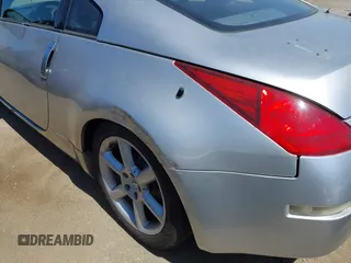 2005 Nissan 350Z Touring with VIN JN1AZ34E85M651414, listed as a IAAI auction lot 42078892 with 155,280 mi miles. Bid and sale history available at carsss.com. Image 6.