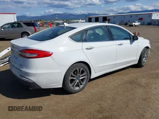 2019 Ford Fusion SEL with VIN 3FA6P0CD8KR117614, listed as a IAAI auction lot 42105025 with 135,801 mi miles and . Bid and sale history available at DreamBid. Image 4.