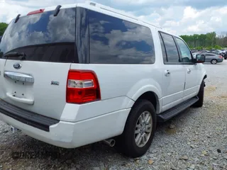 2011 Ford Expedition Max XLT z VIN 1FMJK1J58BEF41443, wystawiony jako IAAI lot #42149503 z przebiegiem 209 536 mil mil oraz . Historia ofert i sprzedaży dostępna na DreamBid. Obrazek 4.