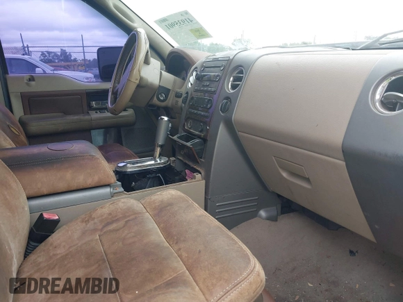 2007 Ford F-150 XLT with VIN 1FTPW14V57KB11862, listed as a IAAI auction lot 41935901 with 251,888 mi miles and . Bid and sale history available at DreamBid. Image 5.