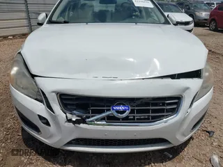 2012 Volvo S60 T5 с VIN YV1622FS4C2115146, выставлен на аукционе IAAI как лот 42216639 с пробегом 95 860 миль миль и . История ставок и продаж доступна на DreamBid. Изображение 6.