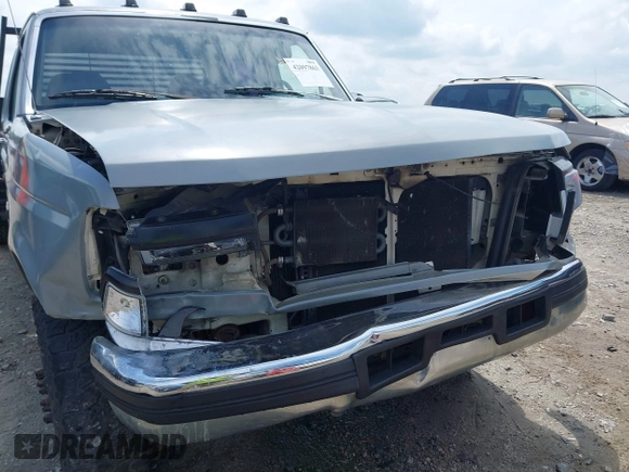 1996 Ford F-350 с VIN 1FTJW35F2TEA86632, выставлен на аукционе IAAI как лот 42097863 с пробегом 221 399 миль миль и . История ставок и продаж доступна на DreamBid. Изображение 6.