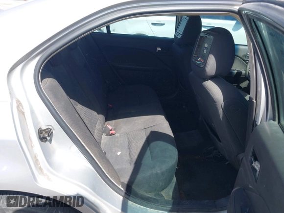 2010 Ford Fusion SE with VIN 3FAHP0HA7AR168317, listed as a IAAI auction lot 41842129 with 185,204 mi miles. Bid and sale history available at carsss.com. Image 8.