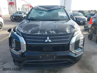 2022 Mitsubishi Outlander ES with VIN JA4J3TA8XNZ075643, listed as a IAAI auction lot 41085410 with 32,538 mi miles. Bid and sale history available at carsss.com. Image 12.