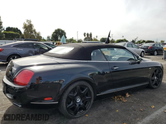 2008 Bentley Continental GT z VIN SCBDR33W18C051660, wystawiony jako Copart lot #75186713 z przebiegiem 61 344 mil mil oraz . Historia ofert i sprzedaży dostępna na DreamBid. Obrazek 3.