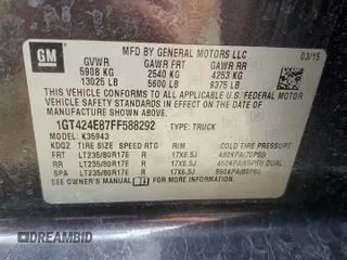 2015 GMC Sierra 3500HD Denali z VIN 1GT424E87FF588292, wystawiony jako Copart lot #65950764 z przebiegiem 128 416 mil mil oraz Szkoda całkowita • Salvage title. Historia ofert i sprzedaży dostępna na DreamBid. Obrazek 10.