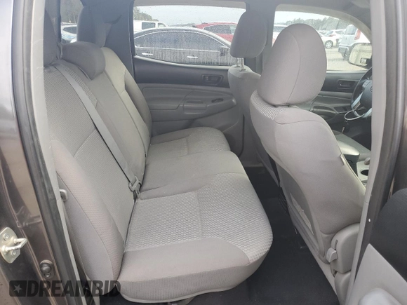 2013 Toyota Tacoma PreRunner with VIN 3TMKU4HN1DM034410, listed as a Copart auction lot 44689265 with 190,953 mi miles and Salvage title. Bid and sale history available at DreamBid. Image 10.