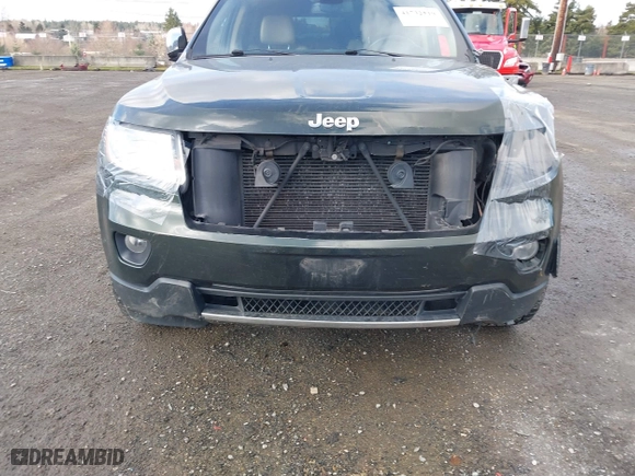 2011 Jeep Grand Cherokee Limited with VIN 1J4RR5GT9BC632047, listed as a IAAI auction lot 41732519 with 120,085 mi miles. Bid and sale history available at carsss.com. Image 20.