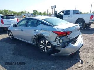 2021 Nissan Altima SV with VIN 1N4BL4DV7MN413139, listed as a IAAI auction lot 41973040 with 55,678 mi miles and . Bid and sale history available at DreamBid. Image 3.