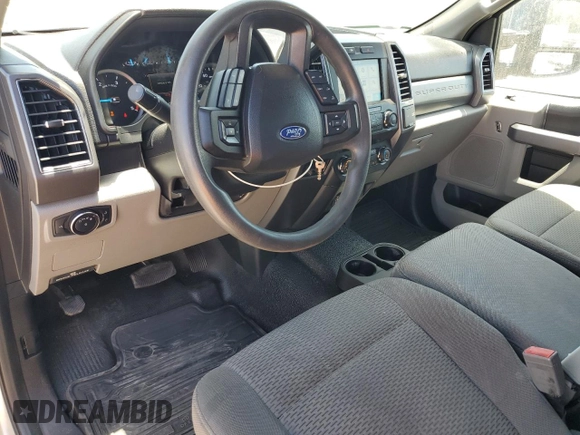 2019 Ford F-350 XL with VIN 1FT8X3BT0KEE13291, listed as a Copart auction lot 62368685 with 114,389 mi miles and Salvage title. Bid and sale history available at DreamBid. Image 8.