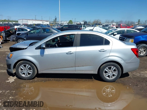 2013 Chevrolet Sonic LT with VIN 1G1JC5SHXD4185418, listed as a IAAI auction lot 41988445 with 177,696 mi miles. Bid and sale history available at carsss.com. Image 14.