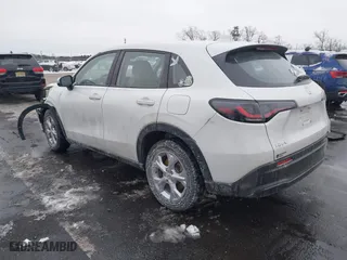 2023 Honda HR-V LX with VIN 3CZRZ2H37PM748561, listed as a IAAI auction lot 41391011 with 22,441 mi miles. Bid and sale history available at carsss.com. Image 3.