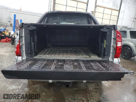 2011 Chevrolet Avalanche LT with VIN 3GNTKFE33BG149330, listed as a Copart auction lot 45932895 with 269,491 mi miles and Salvage title. Bid and sale history available at DreamBid. Image 6.
