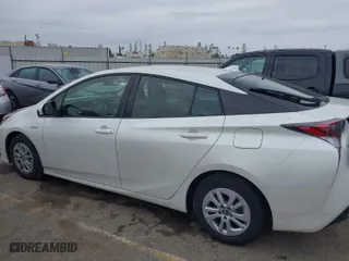 2016 Toyota Prius Two with VIN JTDKBRFU2G3503863, listed as a IAAI auction lot 42035013 with 118,930 mi miles. Bid and sale history available at carsss.com. Image 15.