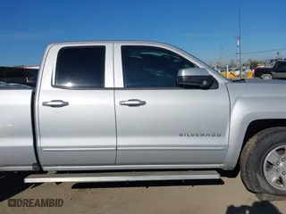 2018 Chevrolet Silverado 1500 LT with VIN 1GCVKREC5JZ118789, listed as a IAAI auction lot 41867955 with 88,602 mi miles. Bid and sale history available at carsss.com. Image 13.