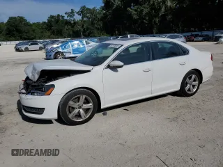 2012 Volkswagen Passat SE z VIN 1VWBH7A30CC045734, wystawiony jako Copart lot #61510605 z przebiegiem 130 035 mil mil oraz Szkoda całkowita • Salvage title. Historia ofert i sprzedaży dostępna na DreamBid. Obrazek 1.