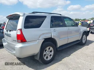 2006 Toyota 4Runner SR5 with VIN JTEZU14RX60064710, listed as a IAAI auction lot 42102738 with 252,216 mi miles and . Bid and sale history available at DreamBid. Image 4.