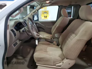 2016 Nissan Frontier S z VIN 1N6BD0CT4GN765872, wystawiony jako Copart lot #56210615 z przebiegiem 153 778 mil mil oraz Czysty tytuł • Clean title. Historia ofert i sprzedaży dostępna na DreamBid. Obrazek 7.