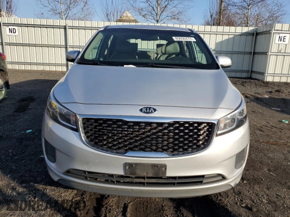 2018 Kia Sedona L with VIN KNDMA5C14J6400724, listed as a Copart auction lot 85656474 with 162,122 mi miles and Clean Title. Bid and sale history available at carsss.com. Image 5.