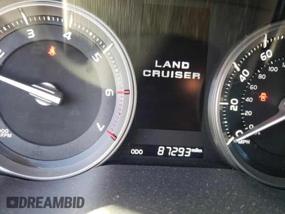 2016 Toyota Land Cruiser z VIN JTMCY7AJ9G4040845, wystawiony jako Copart lot #41391163 z przebiegiem 87 293 mil mil oraz . Historia ofert i sprzedaży dostępna na DreamBid. Obrazek 9.