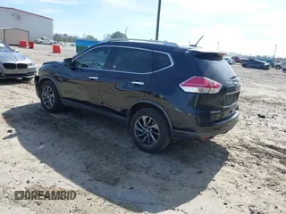 2016 Nissan Rogue SV with VIN KNMAT2MV8GP695049, listed as a IAAI auction lot 41826587 with 220,507 mi miles. Bid and sale history available at carsss.com. Image 3.