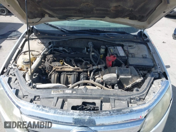 2010 Ford Fusion SE with VIN 3FAHP0HA7AR168317, listed as a IAAI auction lot 41842129 with 185,204 mi miles. Bid and sale history available at carsss.com. Image 10.