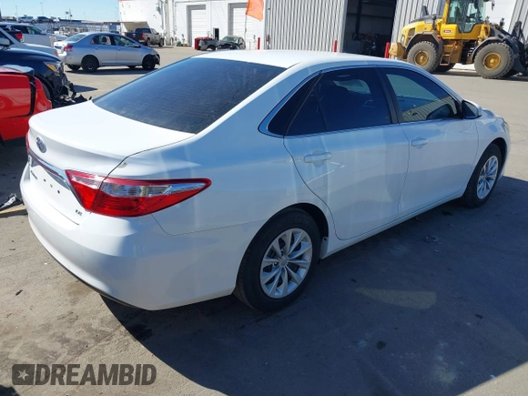 2015 Toyota Camry XLE with VIN 4T4BF1FK7FR465495, listed as a IAAI auction lot 41684622 with 126,543 mi miles and . Bid and sale history available at carsss.com. Image 3.