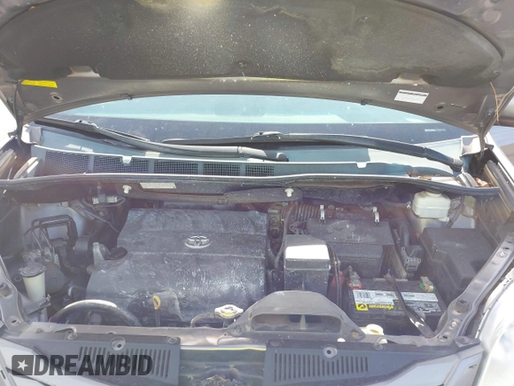2014 Toyota Sienna XLE with VIN 5TDYK3DC2ES438980, listed as a IAAI auction lot 42067750 with 143,728 mi miles and . Bid and sale history available at DreamBid. Image 10.