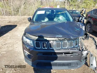 2018 Jeep Compass Latitude with VIN 3C4NJDBBXJT458268, listed as a IAAI auction lot 40965832 with 86,553 mi miles and . Bid and sale history available at DreamBid. Image 12.
