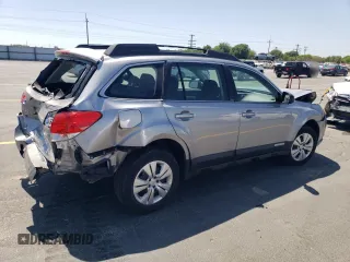 2011 Subaru Outback 2.5i with VIN 4S4BRBAC7B3407748, listed as a Copart auction lot 61662745 with 138,154 mi miles and Salvage title. Bid and sale history available at DreamBid. Image 3.