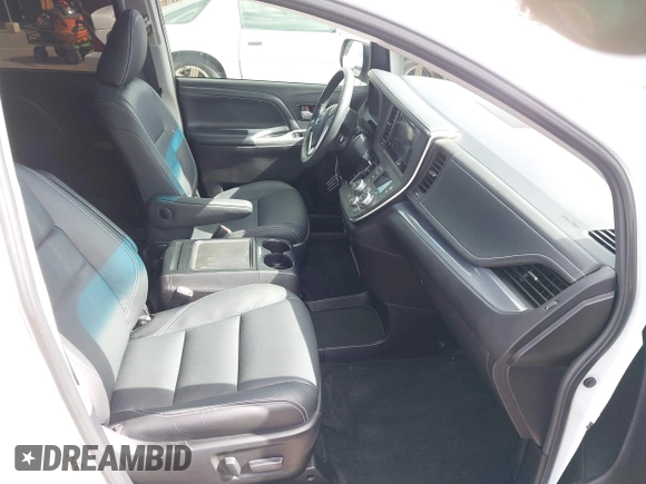 2017 Toyota Sienna SE with VIN 5TDXZ3DC6HS899952, listed as a IAAI auction lot 42444074 with 42,951 mi miles and . Bid and sale history available at DreamBid. Image 5.