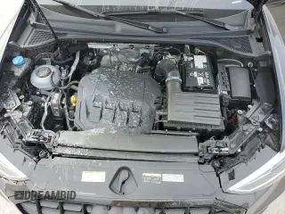 2024 Audi Q3 S line Premium Plus z VIN WA1EEDF30R1151101, wystawiony jako Copart lot #49081385 z przebiegiem 4995 mil mil oraz Tytuł czysty. Historia ofert i sprzedaży dostępna na DreamBid. Obrazek 14.