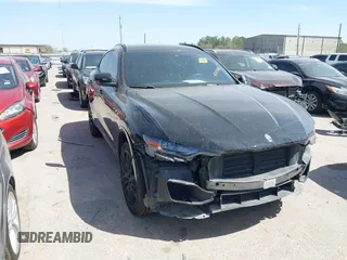 2019 Maserati Levante z VIN ZN661XUAXKX323919, wystawiony jako IAAI lot #41747660 z przebiegiem 71 024 mil mil oraz . Historia ofert i sprzedaży dostępna na DreamBid. Obrazek 1.