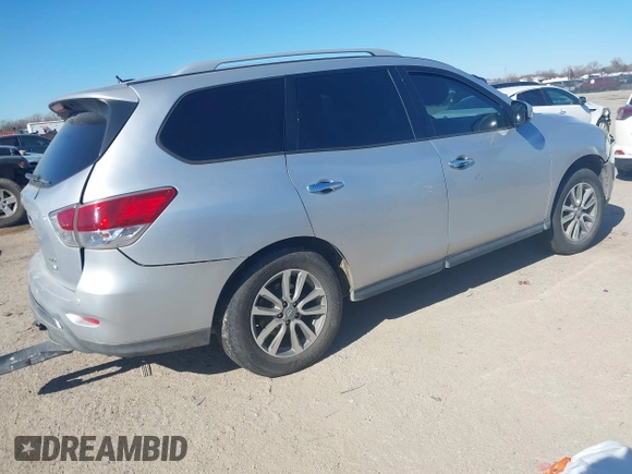2013 Nissan Pathfinder SV with VIN 5N1AR2MM3DC684884, listed as a IAAI auction lot 41358063 with 151,959 mi miles. Bid and sale history available at carsss.com. Image 4.