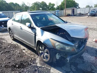 2010 Honda Accord EX-L z VIN 1HGCP2F84AA064640, wystawiony jako IAAI lot #42305414 z przebiegiem 138 675 mil mil oraz . Historia ofert i sprzedaży dostępna na DreamBid. Obrazek 1.