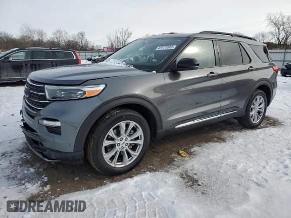 2024 Ford Explorer XLT with VIN 1FMSK8DH5RGA59658, listed as a Copart auction lot 45171085 with 7,960 mi miles and Salvage Title. Bid and sale history available at carsss.com. Image 1.