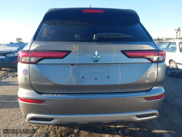 2023 Mitsubishi Outlander SE with VIN JA4J3UA87PZ050286, listed as a IAAI auction lot 41826983 with 60,728 mi miles. Bid and sale history available at carsss.com. Image 16.