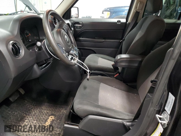 2016 Jeep Patriot Sport with VIN 1C4NJRBB7GD535528, listed as a Copart auction lot 56628325 with 122,278 mi miles and Salvage title. Bid and sale history available at DreamBid. Image 7.